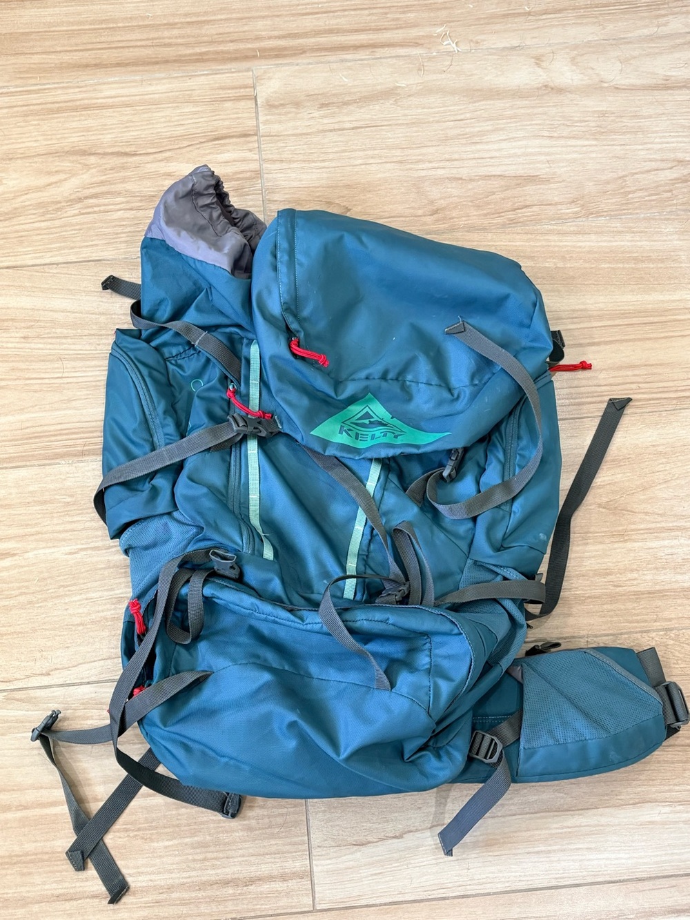 Kelty Coyote 60W Womens Backpack Hydro color - Green / Blue